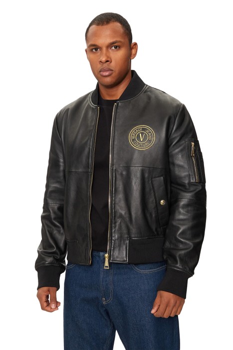 Versace Jeans Couture - V-Emblem Erkek Bomber Ceket - 77GAVP06 Siyah/Altın Sarısı